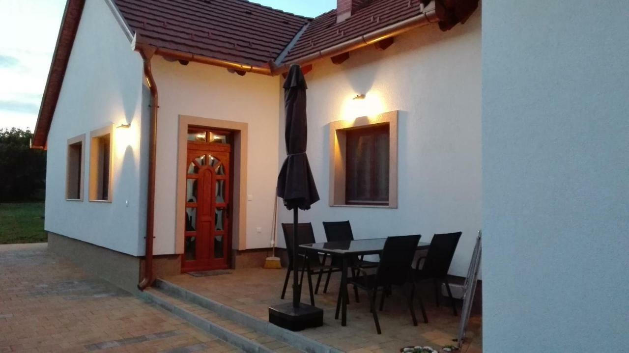 Apartament Egrelato Vendeghaz Balatonakali Zewnętrze zdjęcie